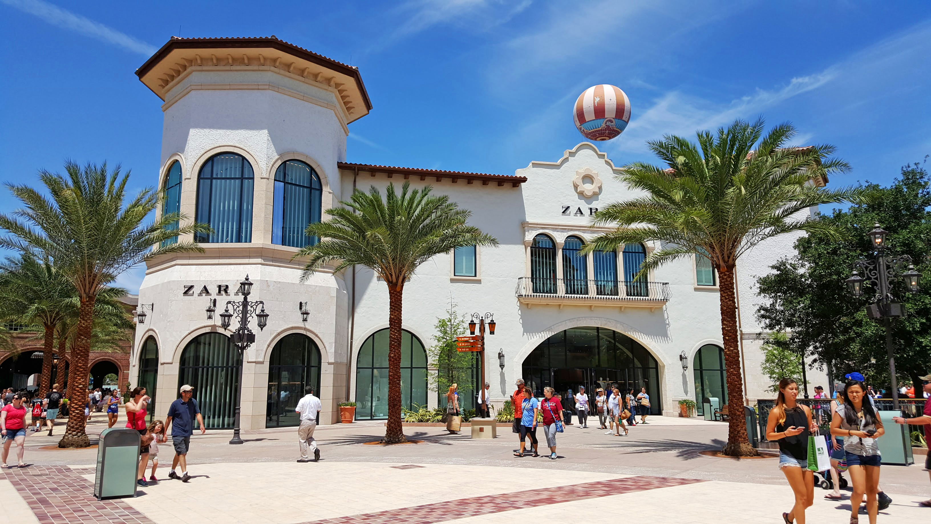 Disney Springs opens new Town Center 