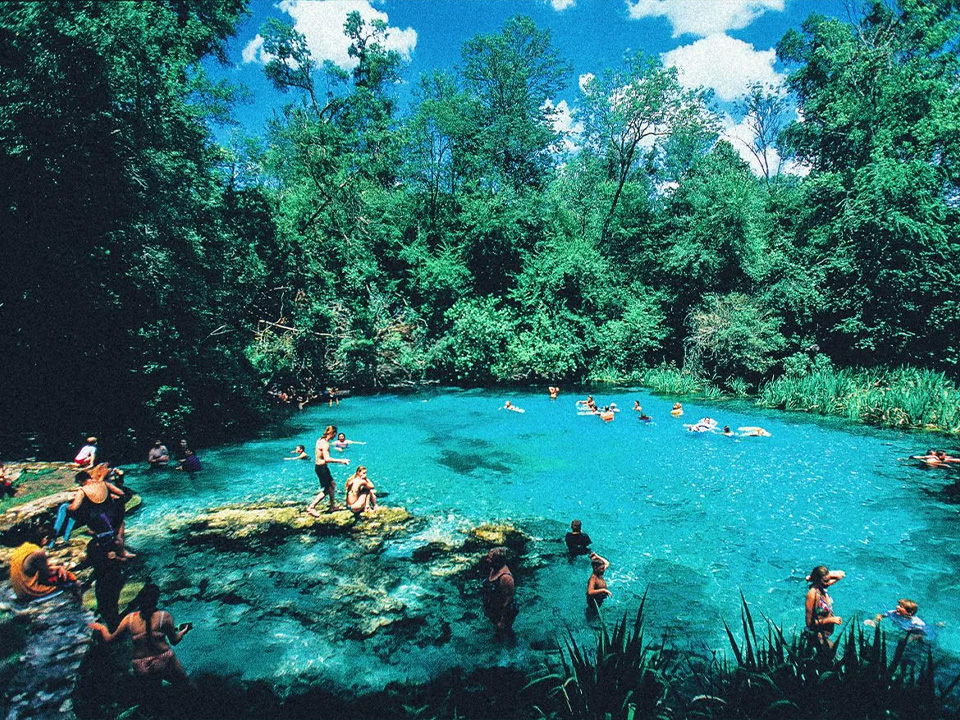 casiola orlando florida lazy rivers ichetucknee springs