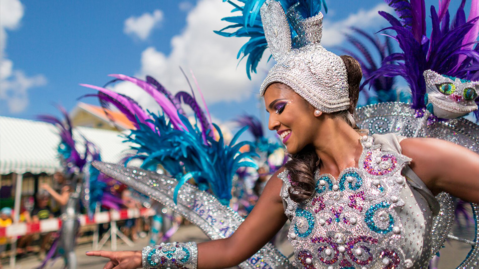 casiola november in aruba carnival