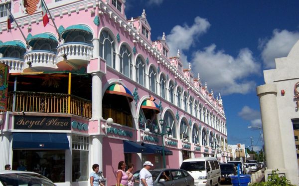 shoping in aruba