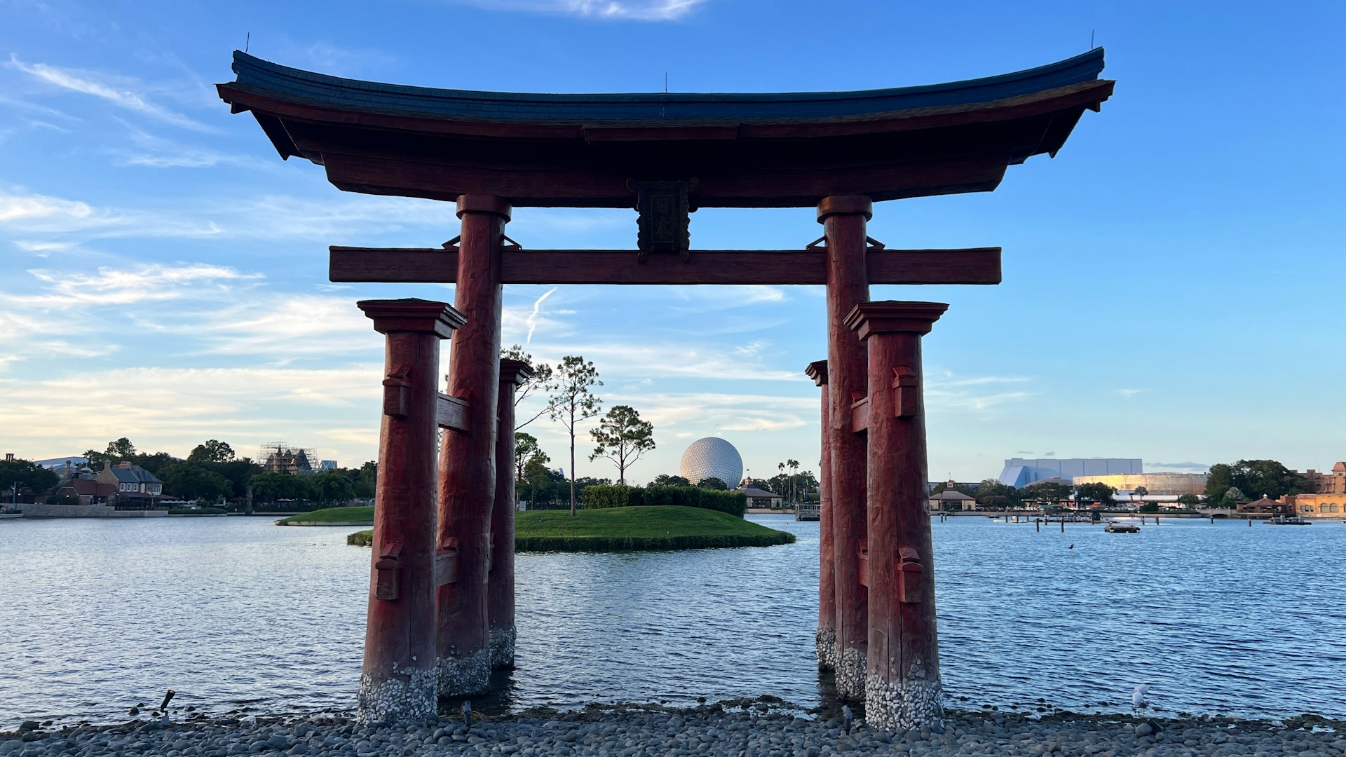 Water with pillars